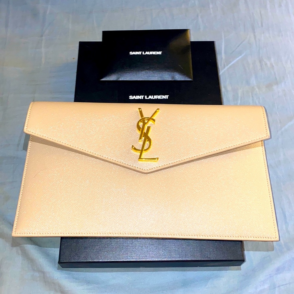 YSL POUCH  MEDIUM
